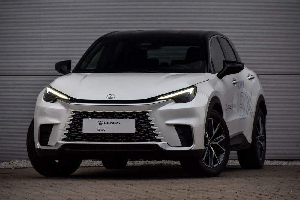 Lexus LBX 1.5 Hybrid Emotion + Tech Salon PL VAT 23%  Serwis ASO Gwarancja
