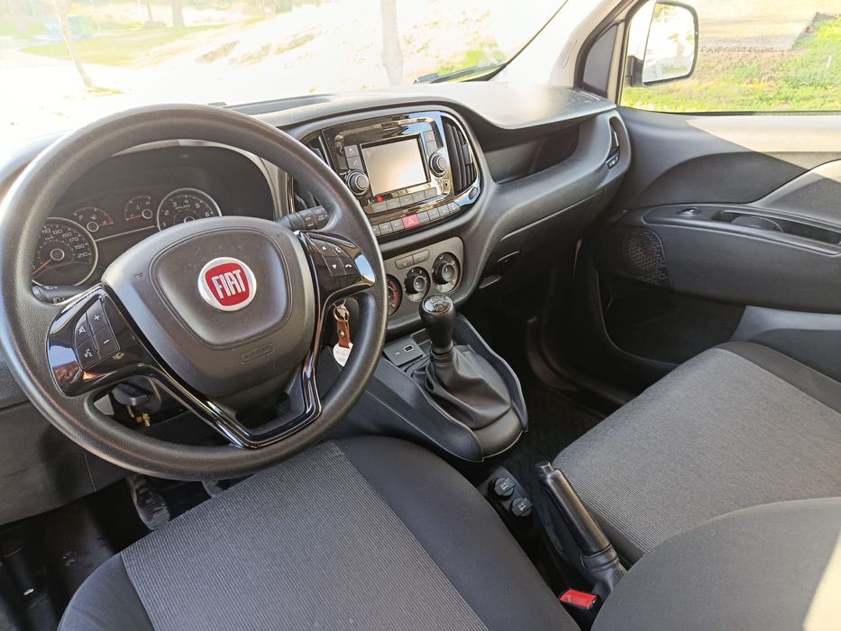 Carrinha Comercial | Fiat Doblo | 2020 | 120.00Kms |Pronta a trabalhar