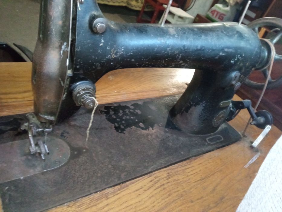 Швейна машинка singer