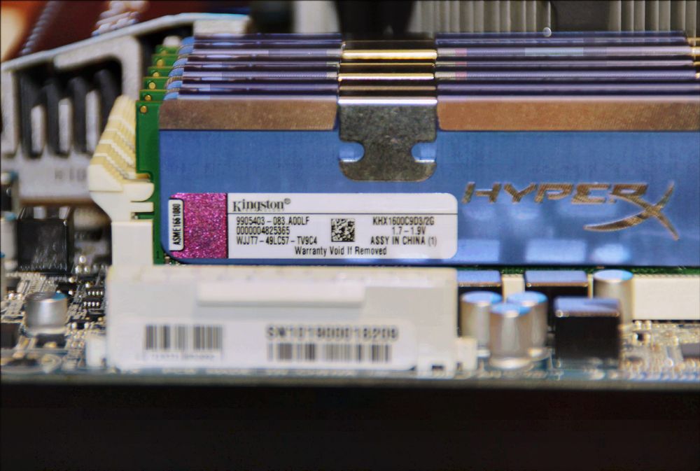 Core i7-930 2.8 GHz + 12 Gb DDR3 + Gigabyte GA-X58A-UD3R X58 s1366