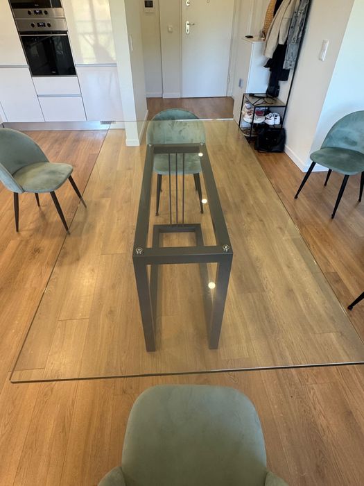 Mesa de jantar de vidro