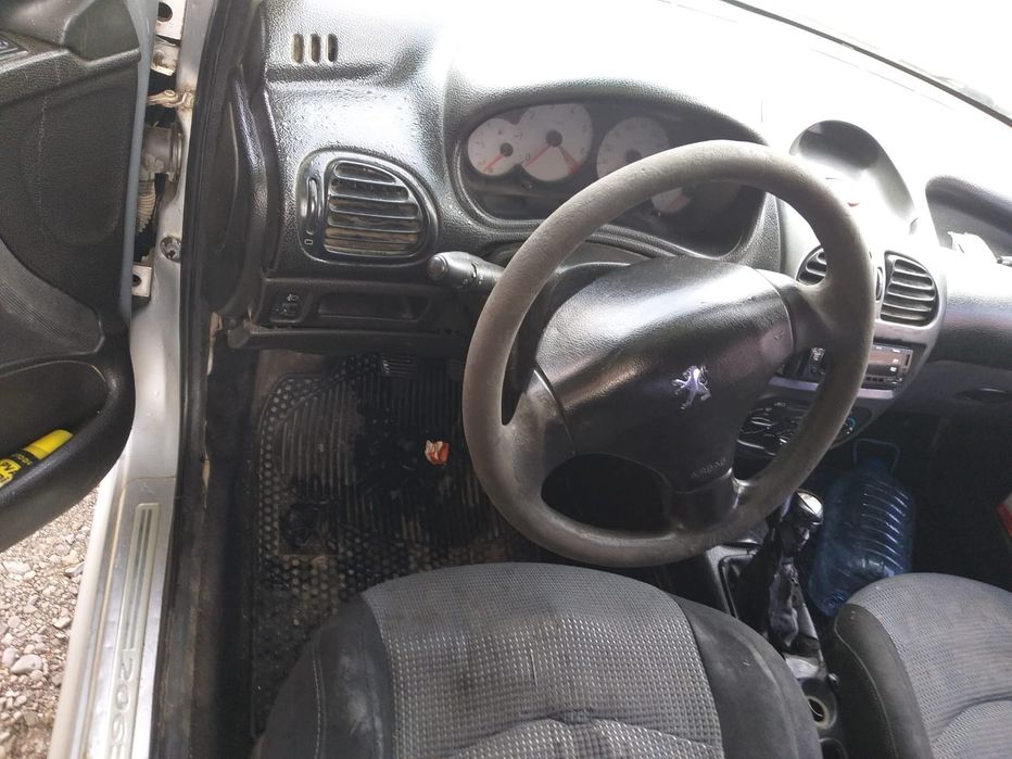 Продається  Пежо 206 . Авто находу