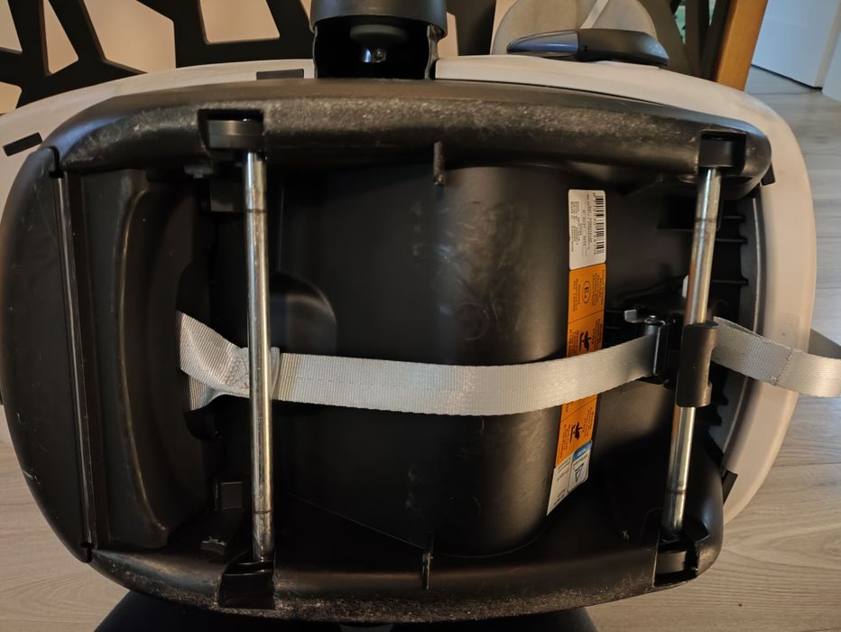 Fotelik Maxi Cosi Pebble Plus + baza 2WayFix