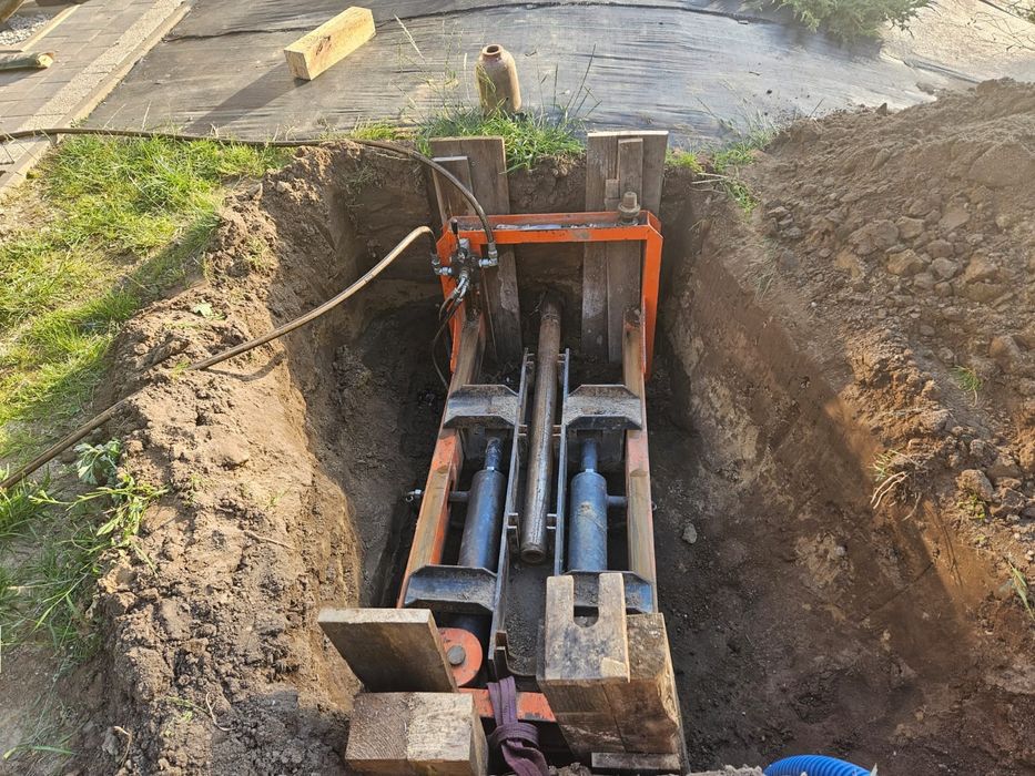 Przecisk hydrauliczny