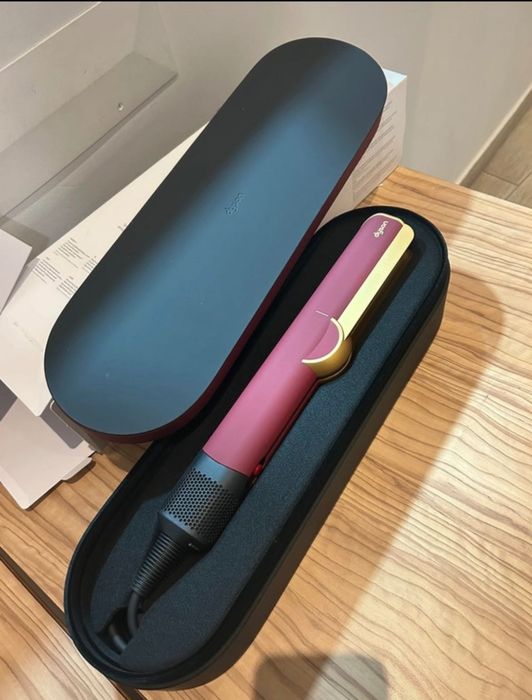 Dyson air straightener