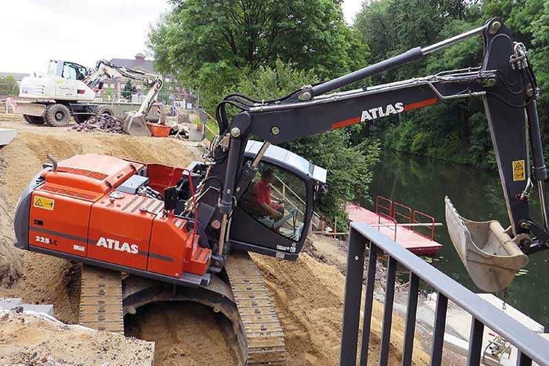 Екскаватор ATLAS 225LC