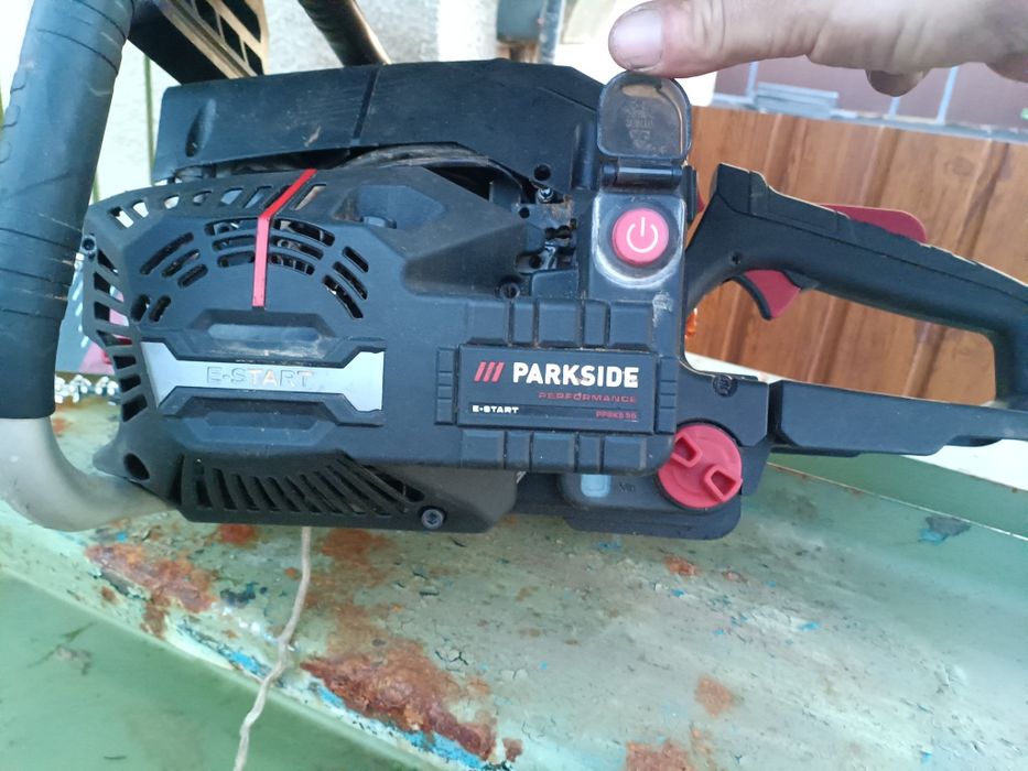 Продам бензопилу