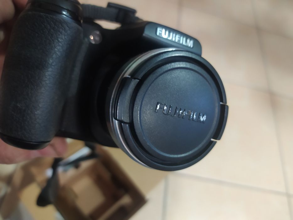 Fujifilm FinePix S5700