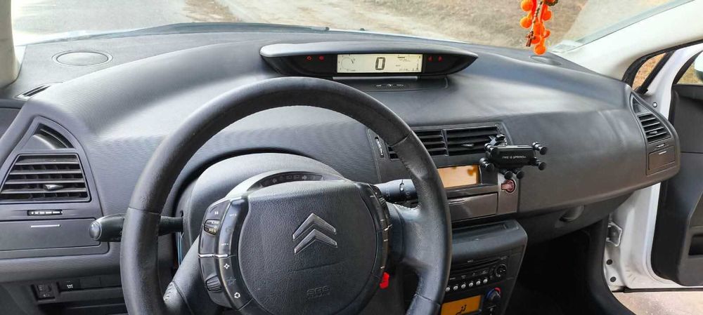 Citroën C4 Commercial (2 Lugares) – Económico, Revisto e a Circular!