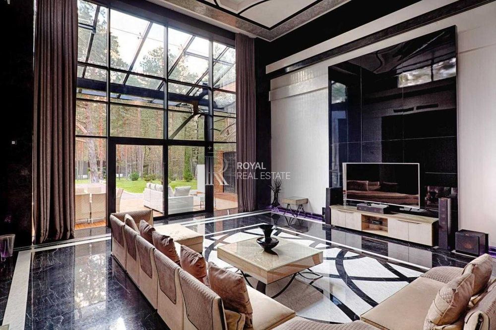 Оренда сучасного Будинку у лісі  Козин