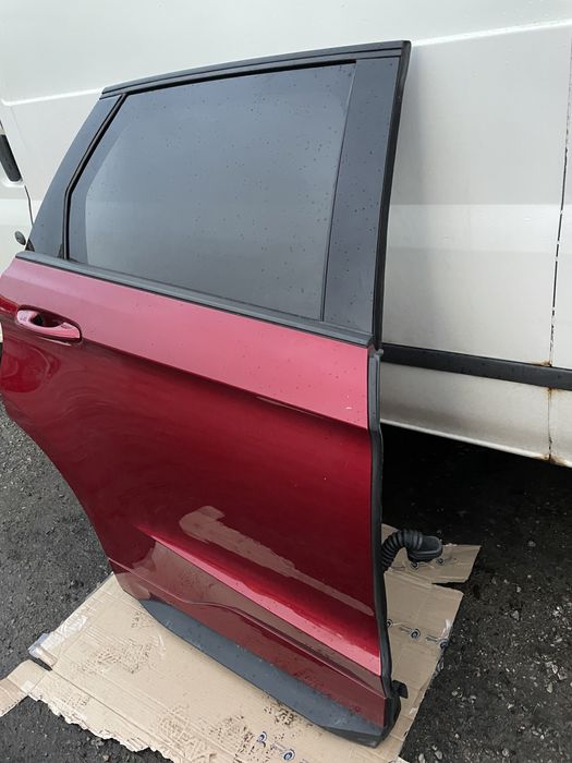 Двері задні праві Ford Edge Форд Едж