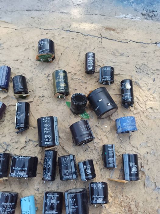 Конденсаторы разные