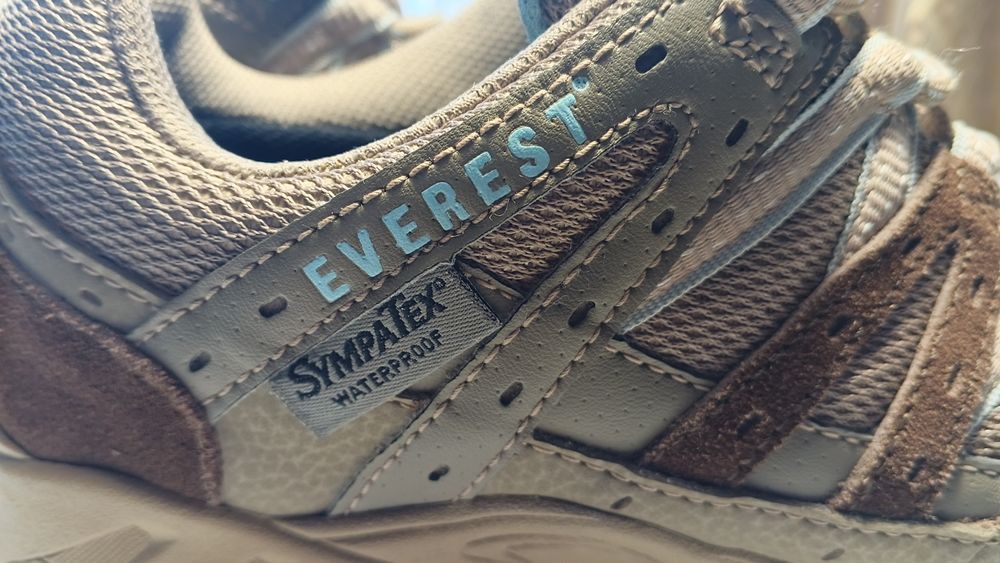 Кросівки EVEREST