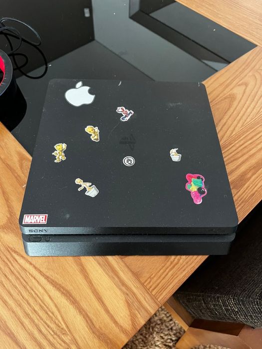 Ps4 Slim + comado original + Fifa21