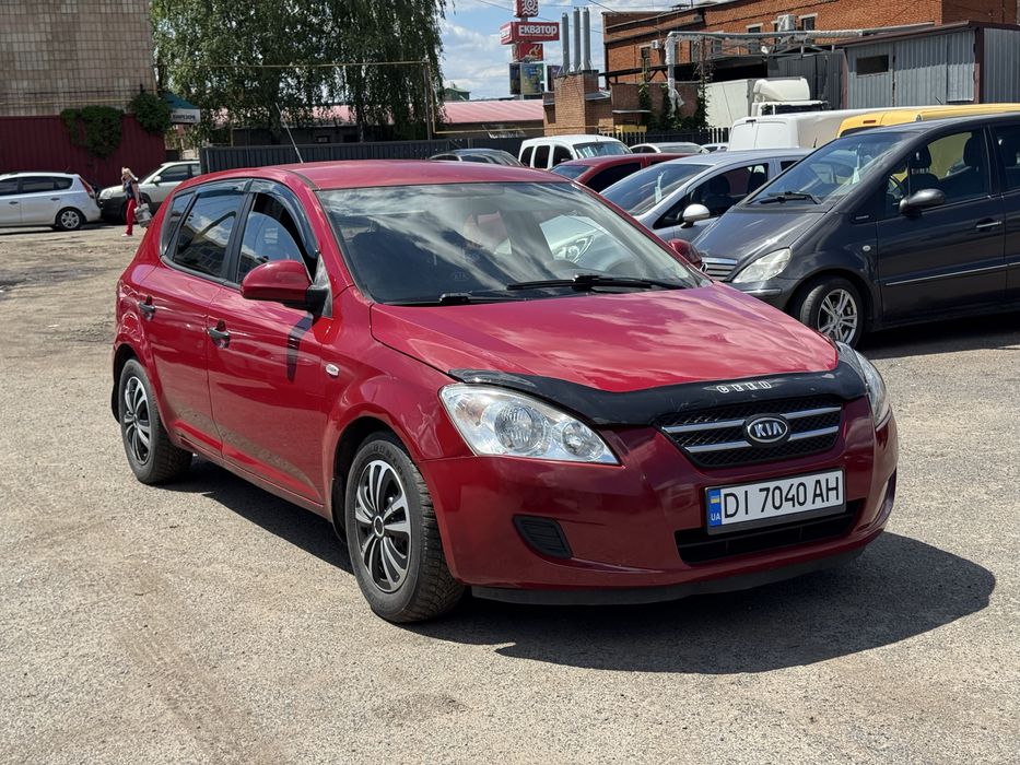 Продам Киа 2008г