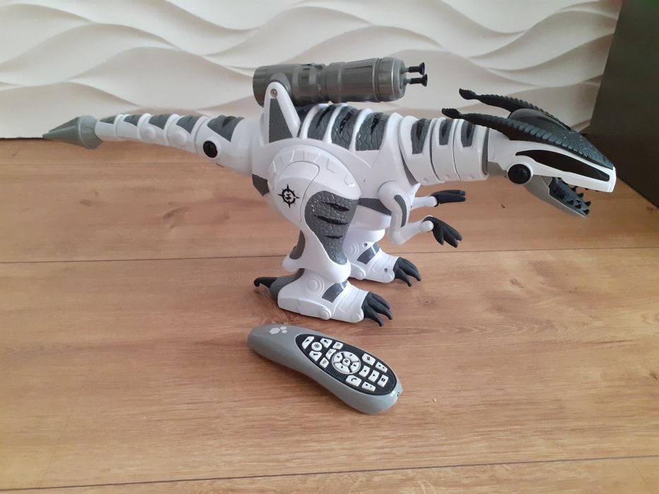 Ogromny dinozaur robot t-rex strzela/swieci/chodzi/dzwięk
