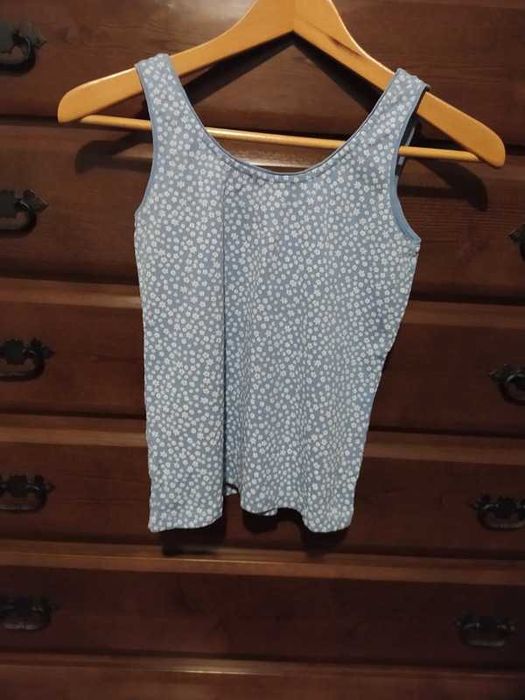 Blusa Alças Azul/flores brancas Kiabi