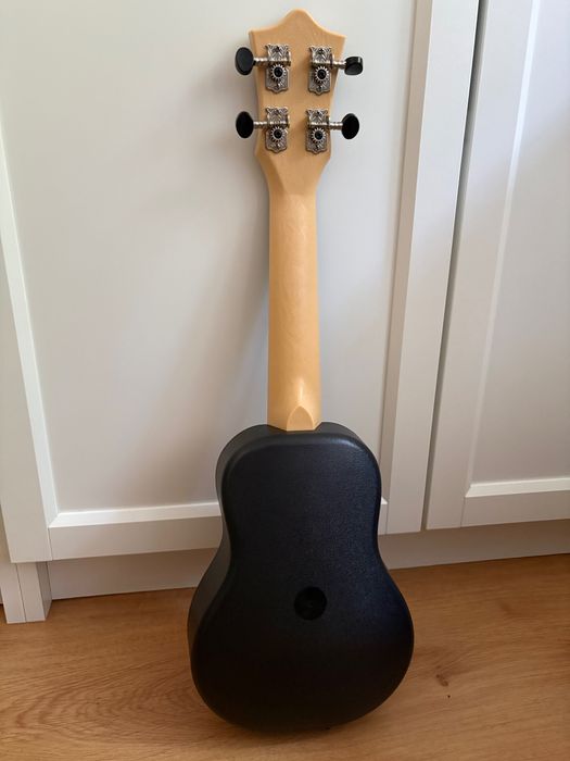 Ukulele Mahilele