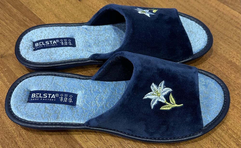 Нові домашні жіночі капці