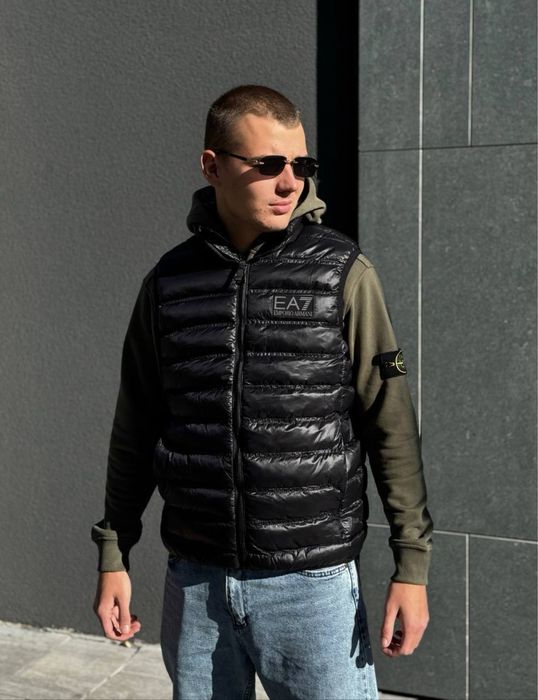 Жилетки EA7 Erporio Armani