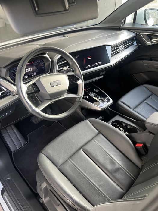 Audi Q4 E-Tron  Sportback 35 S line