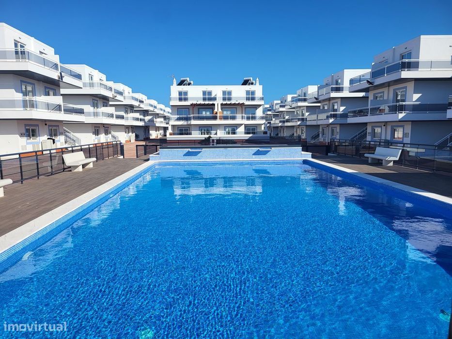 Condomínio Pés na Água T0 e T1 Duplex, na Praia da Lota, Algarve
