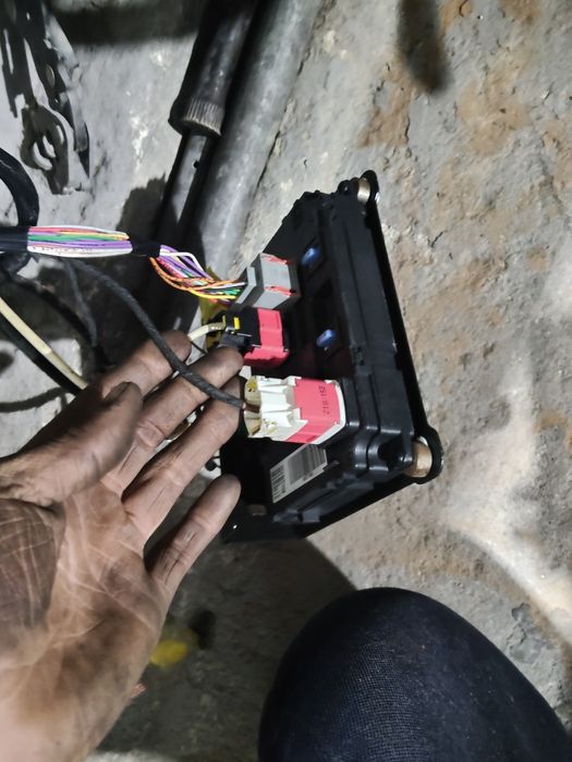 Gancho do reboque Citroën Berlingo longa e partner original com ins