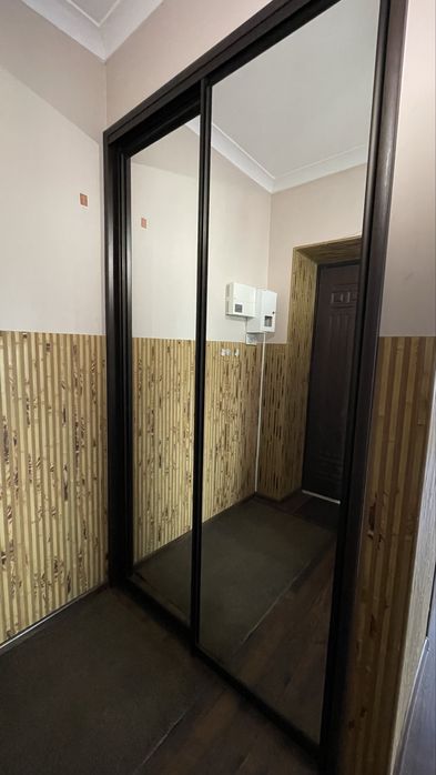 Двокімнатна сталінка, проспект Трубників, Площа незалежності