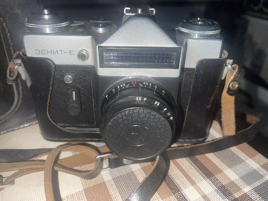 Фотоапарат Zenit E