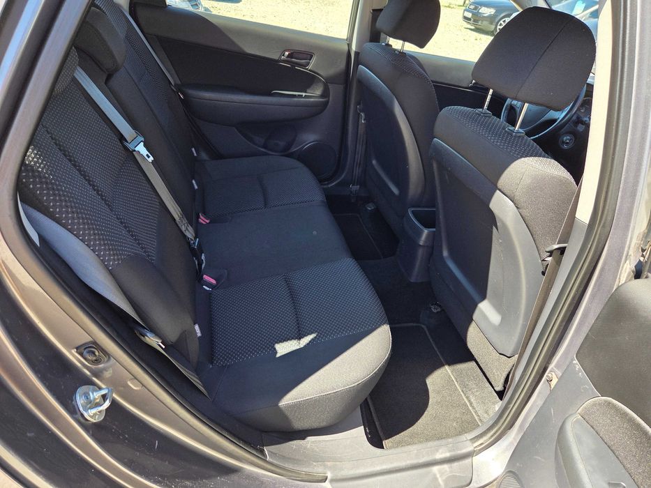 Hyundai I 30 1,4 Blue Drive LIFT Alus Hak 2010 rok Zamiana