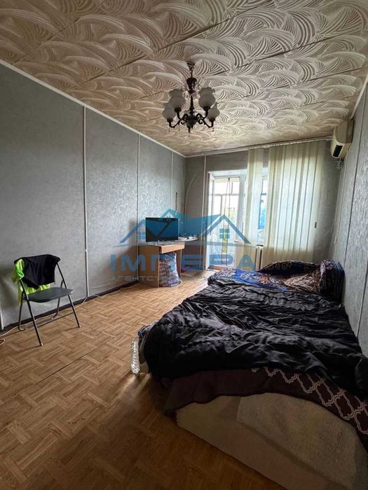 Продам 2-кімнатну квартиру в центральній частині міста.