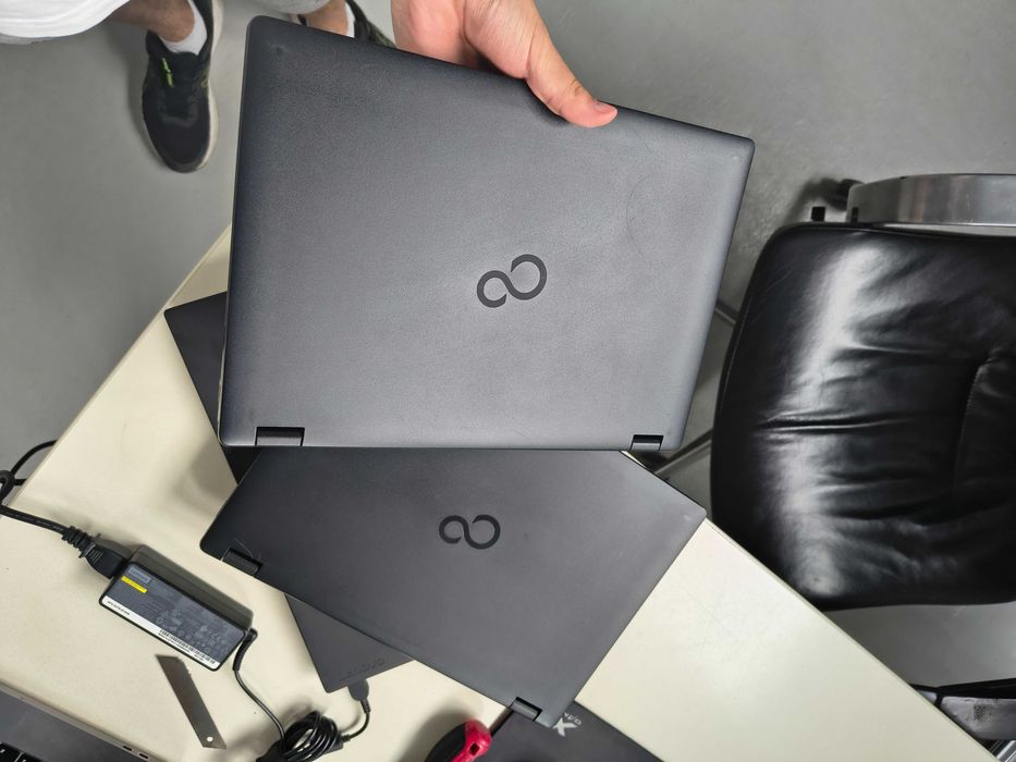 Сучасні під офіс Fujitsu E5411 (Core i3-1115G4/16Gb-DDR4-256Gb-SSD)