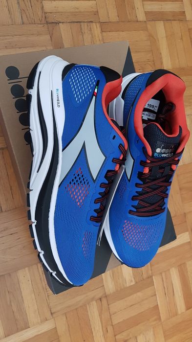 Кроссовки Diadora MYTHOS BLUSHIELD 7 VORTICE 42,5р,оригинал.