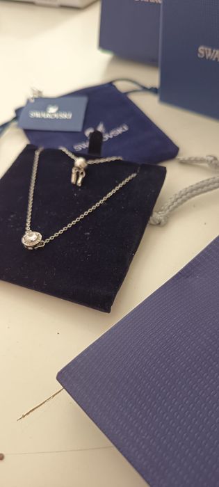 Colar Swarovski Original - Pendente Solitário Crystal com Fecho Ajustá