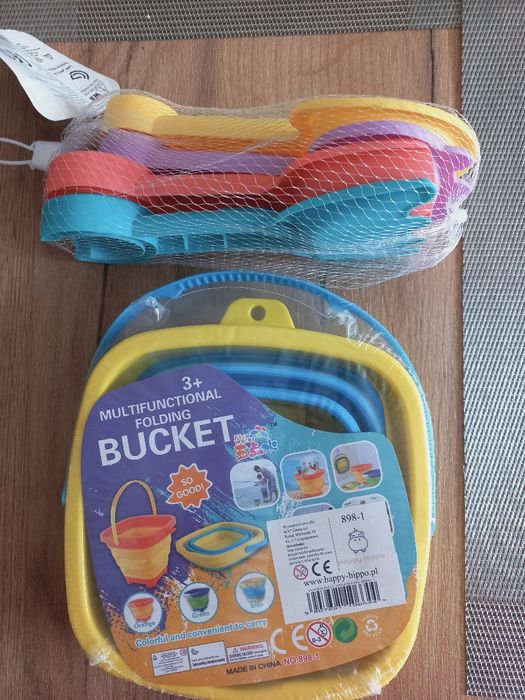 Zestaw do piasku 4 plus 1 wiaderko składane