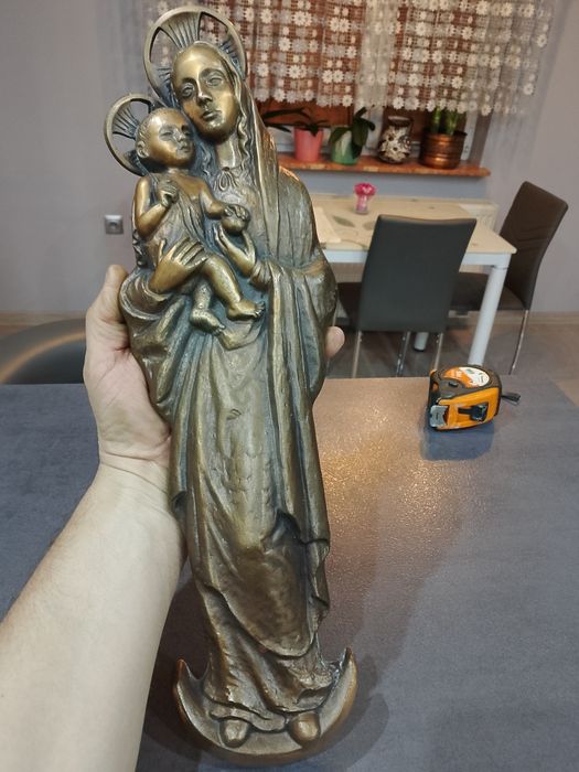 Piękna,stara płaskorzeźba Matki Boskiej z Dzieciątkiem z brązu.