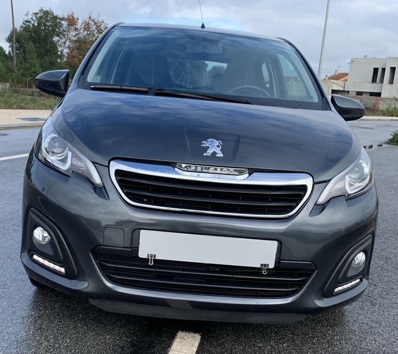 Peugeot 108 // 49 milkms ( motor de corrente/ Toyota) IMPECÁVEL