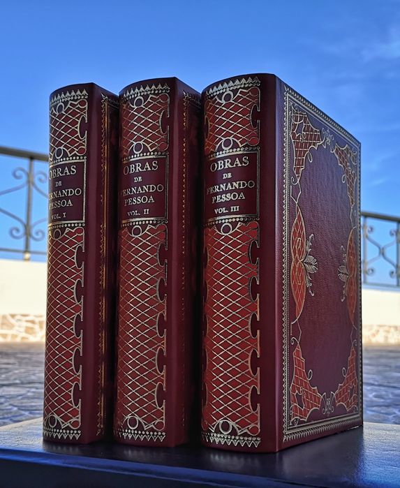 Fernando Pessoa - 3 volumes NOVOS, papel bíblia