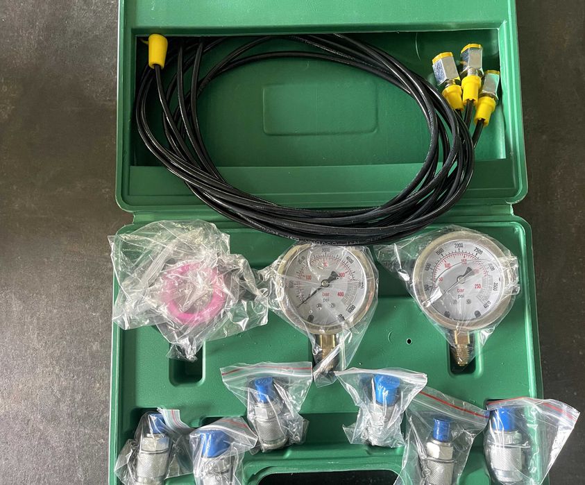 Zestaw manometrów do hydrauliki siłowej 6000 i 4000 PSI