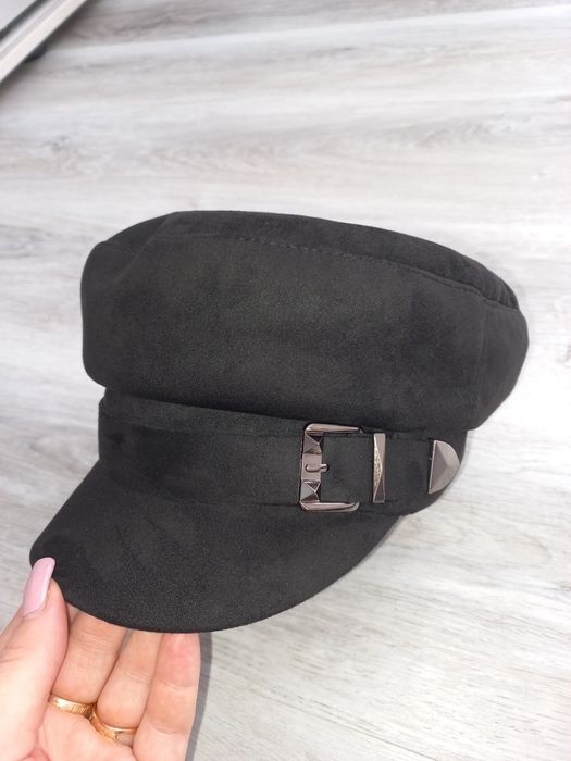 Жіночий бірет новий!!!