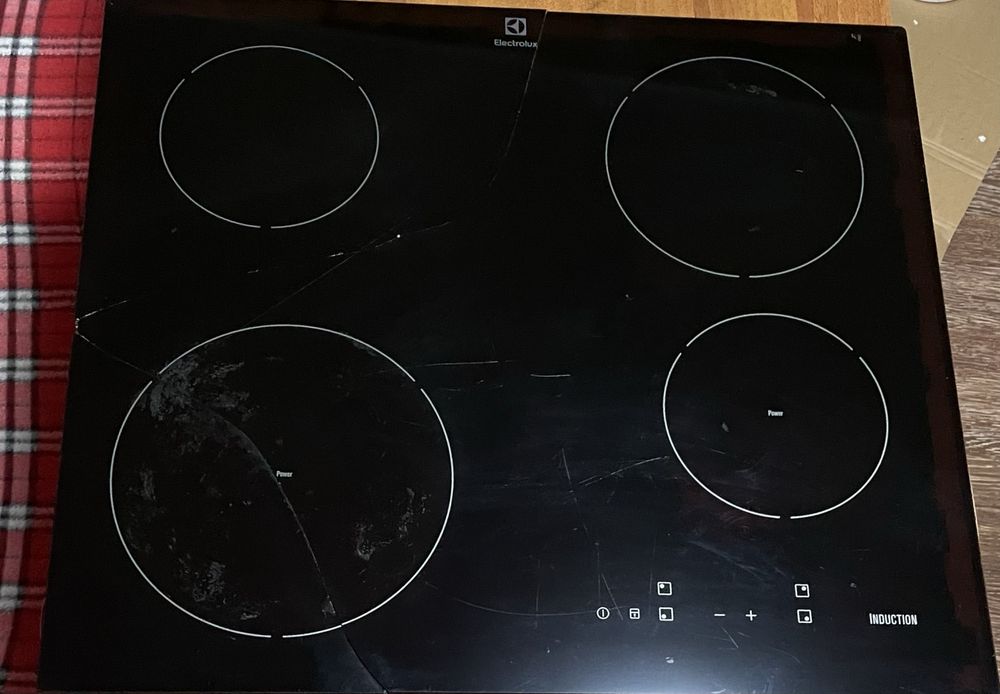 Варильна поверхня Electrolux