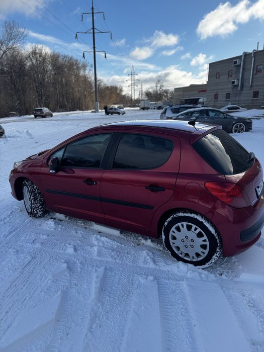 Продам Peugeot 207