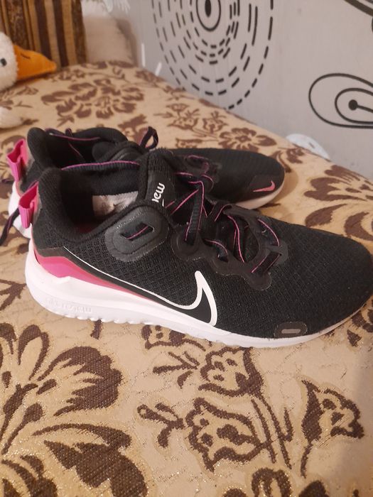 Кросівки nike для дівчинки