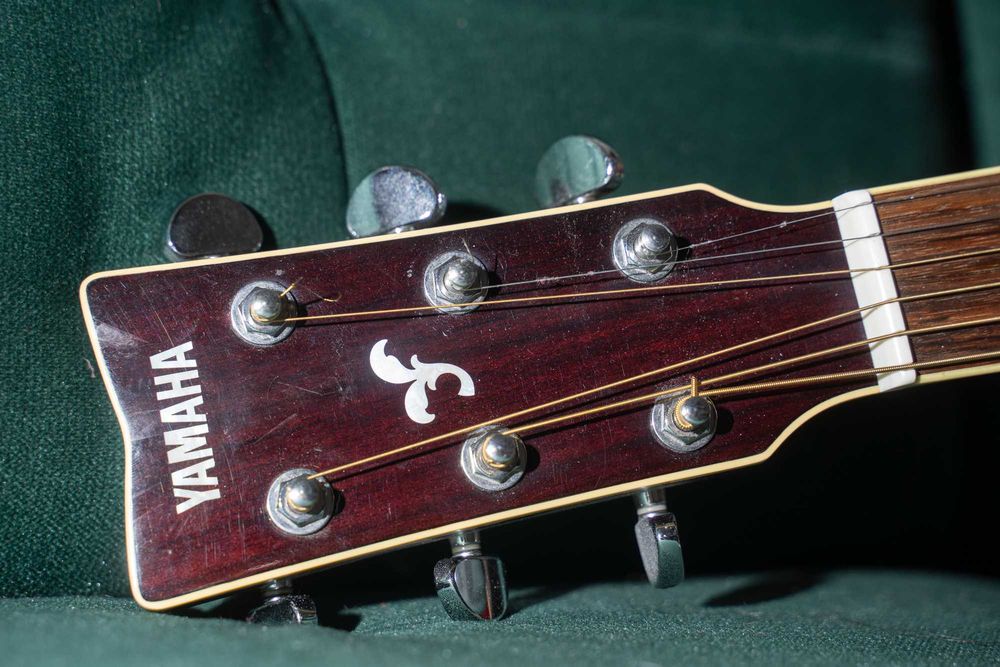Yamaha FG740SFM VCS - gitara akustyczna, lity top, podpalany klon, stan bdb