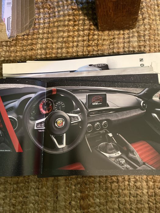 Catálogo Fiat 124 spider abarth