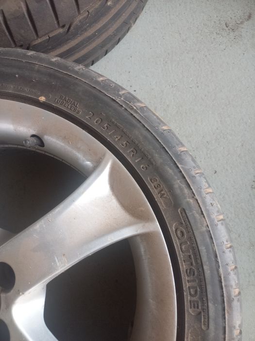Alufelgi wraz z oponami dunlop