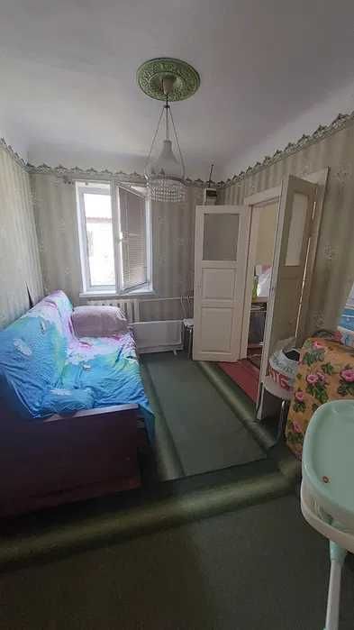 Продаж частини будинку у Заводському районі по вулиці Учительська.
