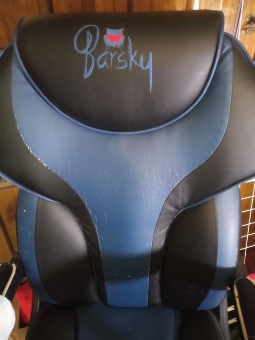 Компьютерное кресло.