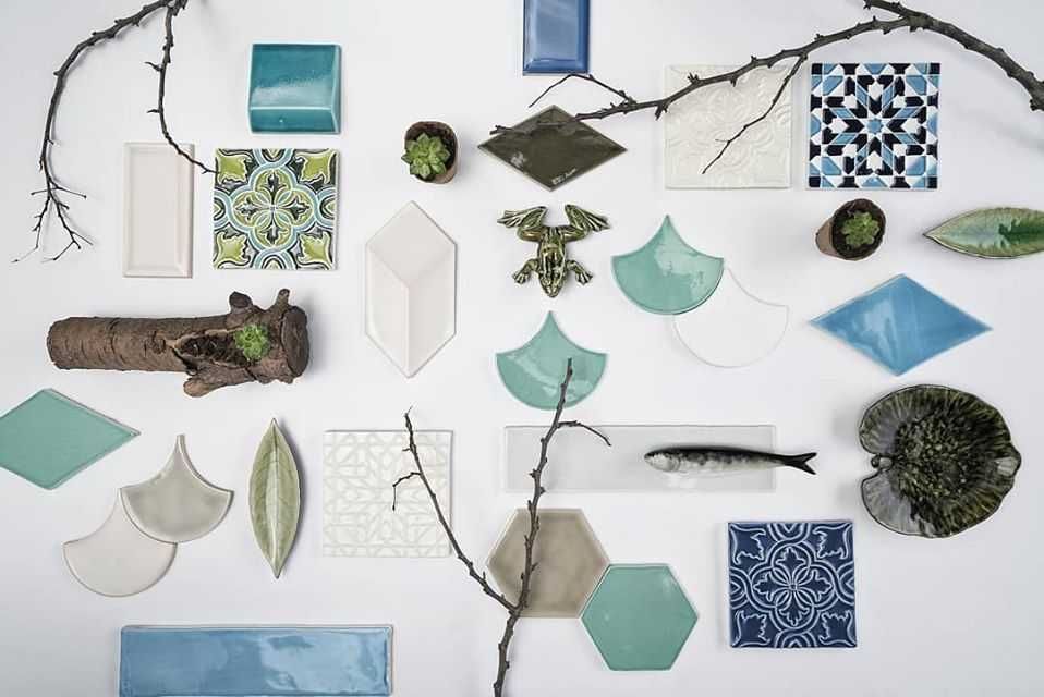 Azulejos vidrados manualmente