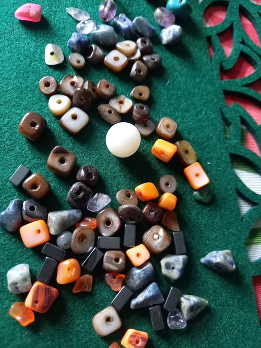 Kamienie szlachetne materiały